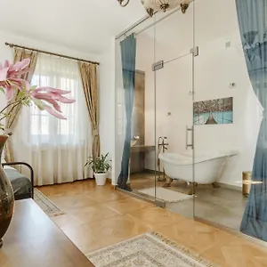 W Dworku Cheval Hotel apartamentowy